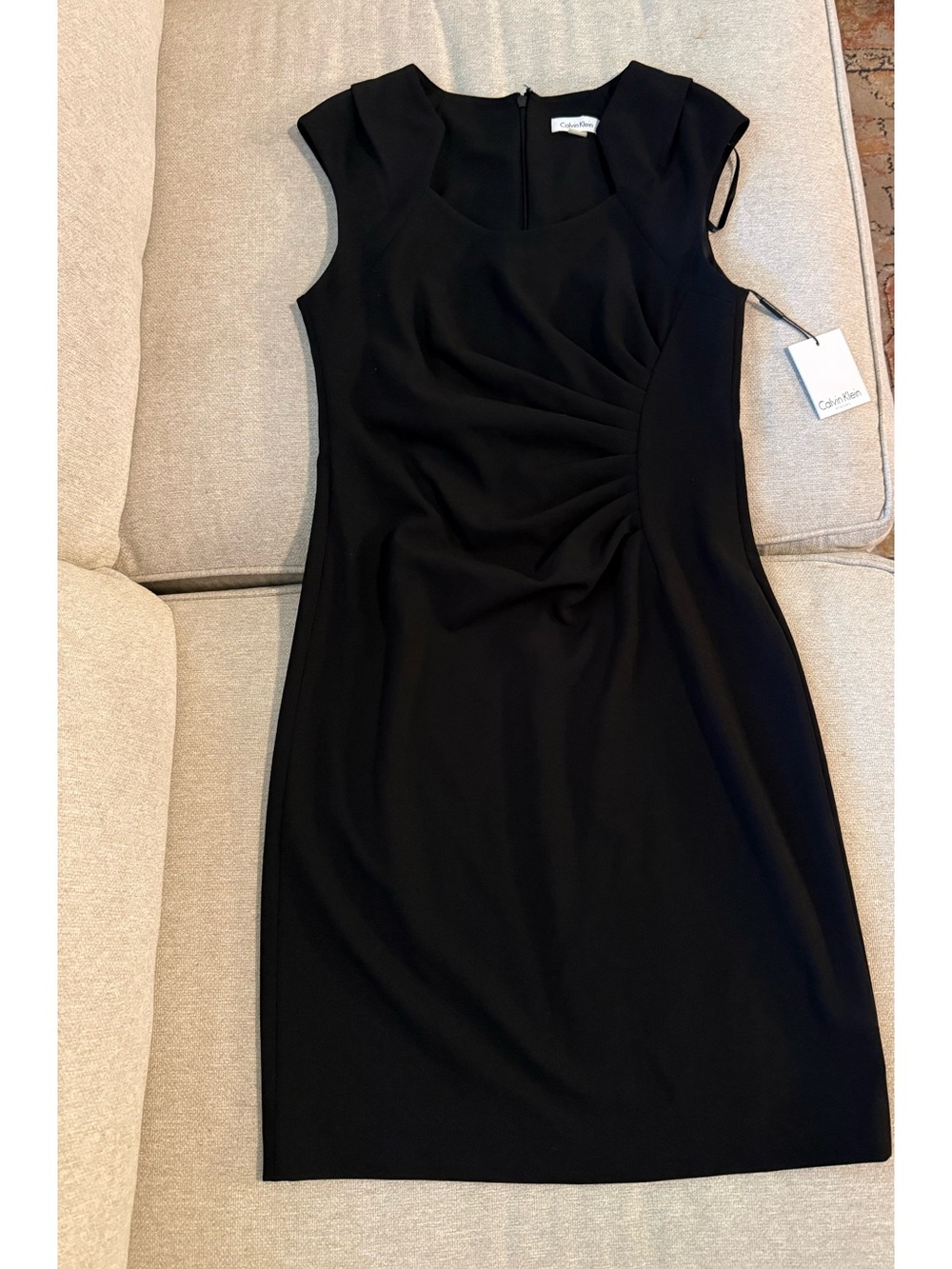 Calvin Klein Black Cap-Sleeve Ruched Sheath Dress Size 10